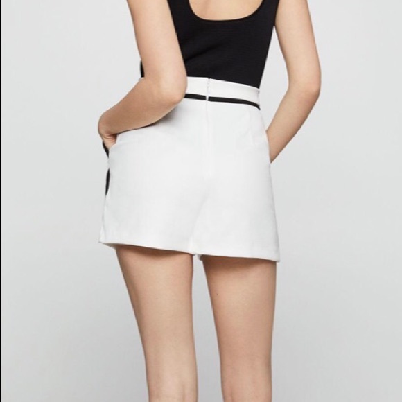 BCBGENERATION WHITE SHORTS - Picture 4 of 10